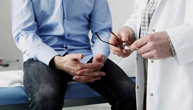 The doctor advises the patient with prostatitis